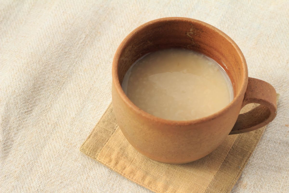 甘酒で風邪が治るって本当?免疫力をサポートする栄養成分と健康的な選び方